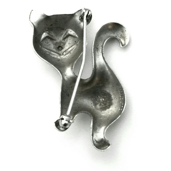 Vintage Wells Sterling Silver Clever Cat Brooch - Picture 2 of 4